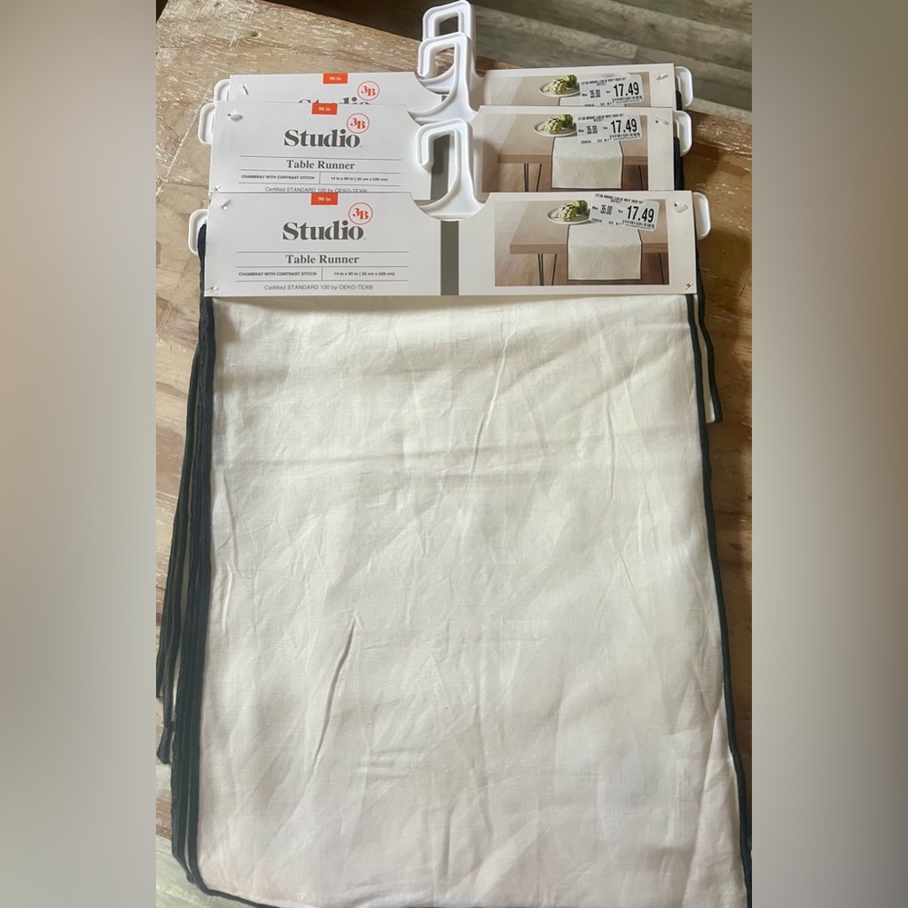 Studio 3B Table Runner 90in